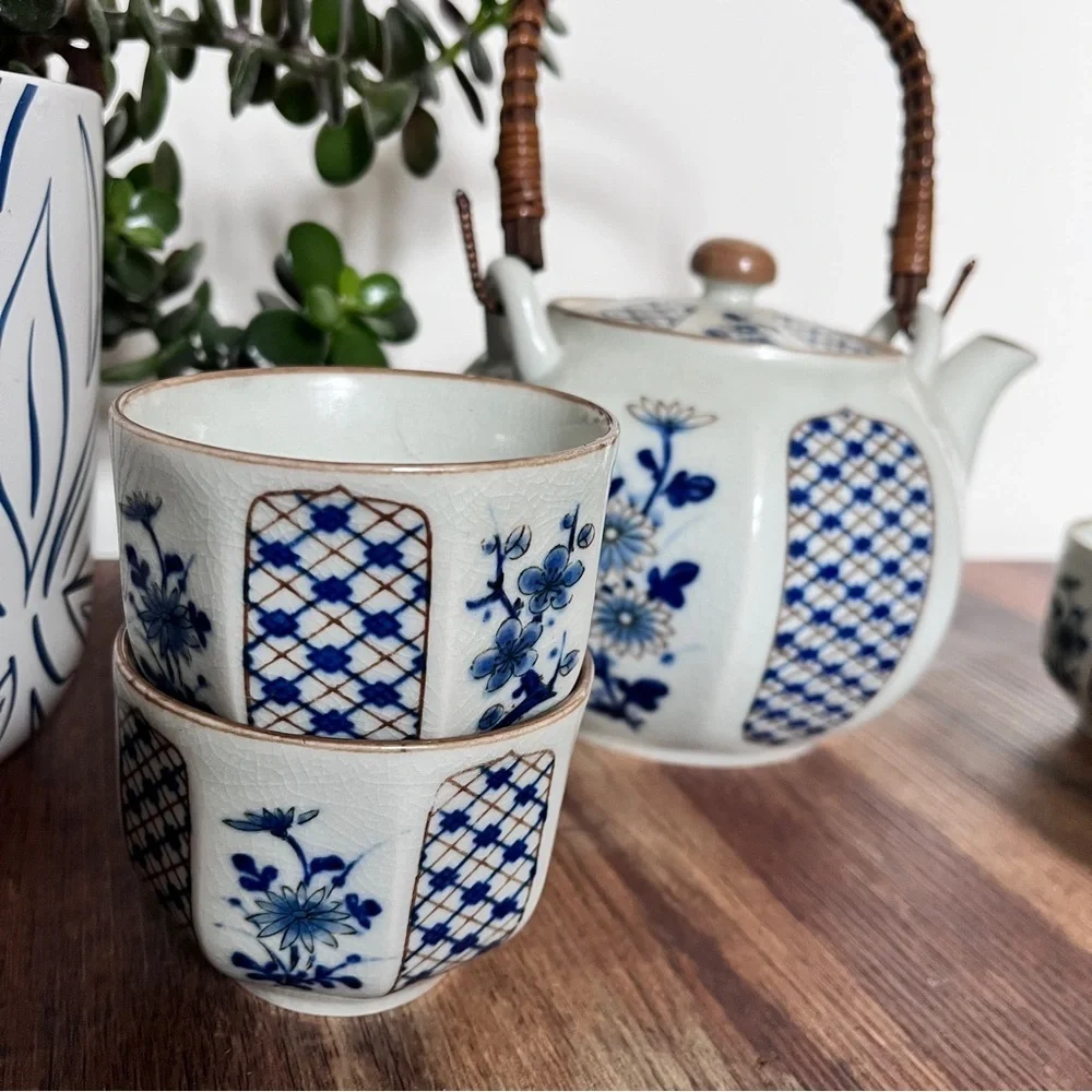Vintage Otagiri Ceramic Japanese Teapot With 4 Cups Rattan Handle White Blue